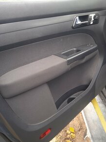 predam sedacky do vw touran 2003-2008 - 2