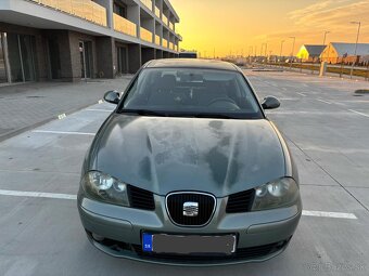 Predám Seat Ibiza rok 2007 1.4 55 kw benzin - 2