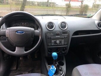 Ford fusion 1.4 benzin - 2