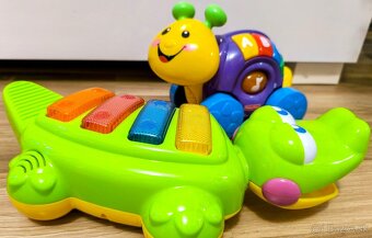 ZNAČKOVÉ HUDOBNÉ HRAČKY FISHER PRICE SLIMÁK+KROKODÍL - 2