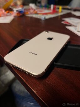 Apple iPhone 8 - 2