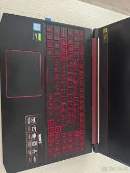 Predám notebook Acer nitro 5 - 2