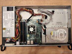 Supermicro A2SDi-4C-HLN4F C3558 miniserver - 2