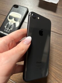 Apple iPhone 8 256 GB Space Grey vesmírne sivý - 2