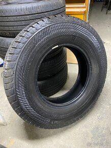 Predam pneumatiky celorocne LT 215/85 r16 - 2