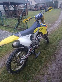 Suzuki RMZ 250 - 2