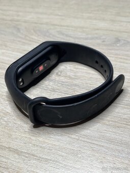 Chytré hodinky XIAOMI Mi Band 4 - 2