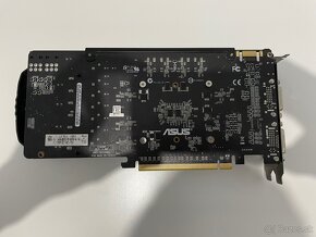 Asus GTX 560 - 2