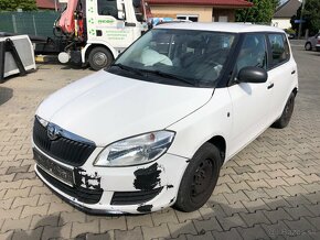 Lacno rozpredám Škoda Fabia II 2007-2014 na náhradné diely - 2