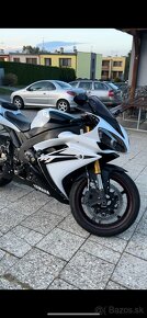 YAMAHA YZF - R1 - 2