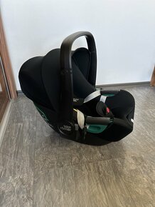 Britax Römer Baby-Safe 3 i-Size - 2