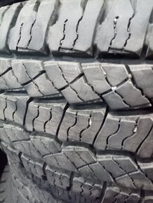 205/70 R15 104/102 T  4x4 dodavka - 2