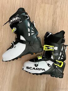 Scarpa maestrale RS - 2