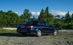 Mercedes-Benz E500 4.7 V8 4matic BlueEFFICIENCY 500HP - 2