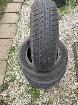 Letne pneu 185/65r15 - 2