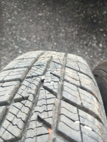 Pneu 145/80 R13 - 2