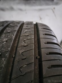 Pneu 225/45 R17 - 2