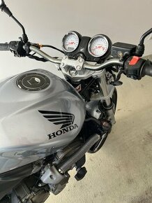 Honda Hornet 600 CB 600F - 2