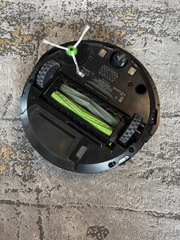 Irobot roomba i7 - 2