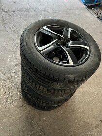 Predam elektrony s letnymi pneumatikami 195/60 R16 - 2