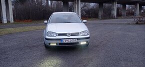 VW Golf IV - 2