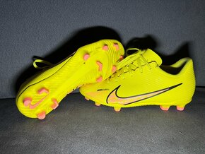 Chlapčenské kopačky zn. Nike Mercurial 33,5 - 2