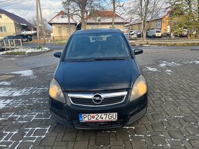 Opel Zafira B - 2