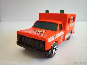 MATCHBOX - CHEVROLET AMBULANCE INTERCOM CITY - POZRI FOTO - 2