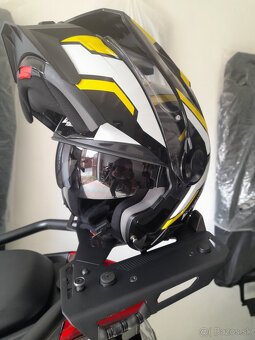 Predám enduro prilbu Schuberth Touratech Aventuro - 2