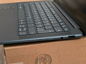 LENOVO Yoga Pro 7 AMD 7840HS / 32G / 1TB / Radeon 780M - 2