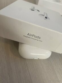 AirPods 3 - 2