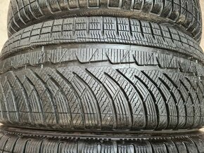 215/45r18 zimné 4 ks MICHELIN dezén 7,6-7 mm DOT2020 - 2