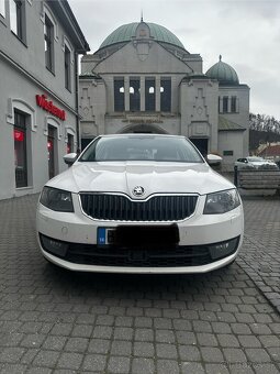 Škoda Octavia 1.8 TSI Ambition DSG - 2