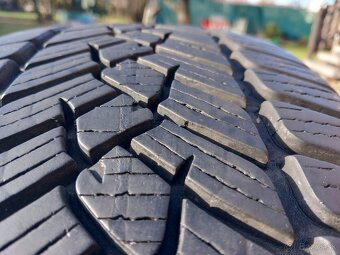 215/55 r17 zimne pneumatiky - 2