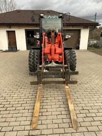 Kolový nakladač Kubota R065 HW - 2