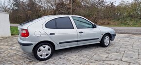 Renault Megane 1.6 16V - 2