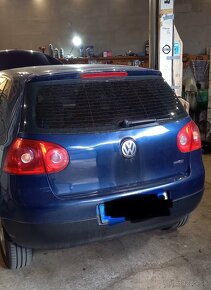 VW Golf 5 sport - 2