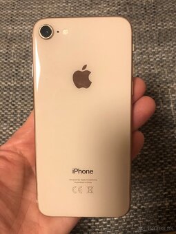 Predám krásny iPhone 8 2 x bielo zlatý 256gb - 2