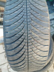 Zimne 205/55 R16 Goodyear - 2