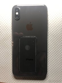 IPhone X 64GB tmavošedý + 5 krytov - 2