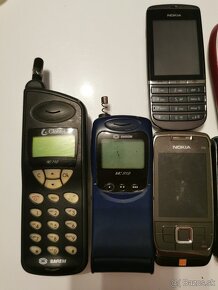 Staré mobilné telefóny Nokia Siemens Sagem Philips Retro - 2