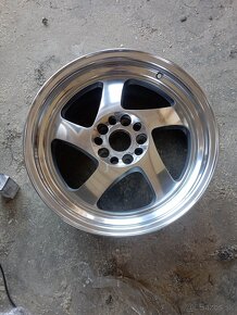 Japan racing jr 15 5x114.3 r17 et35 - 2