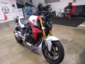 2021_BMW F900R Sport_BOHATÁ VÝBAVA_ZIMNÁ CENA_5.999€ netto_ - 2