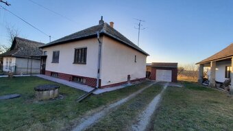 2 Budovy - Rodinný dom, garáž, veľký pozemok 2500 m2 - 2