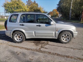 Suzuki Grand Vitara 2.0 HDi 4x4 - 2