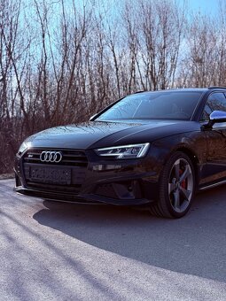 Audi S4 - 2