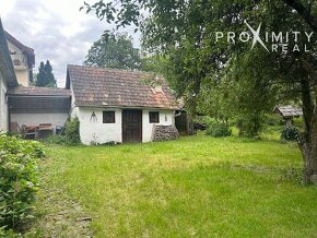 Krásny pozemok s domom pod Slanským hradom - 3000m² - 2