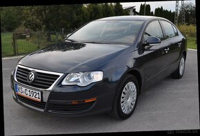 Volkswagen Passat 1.6  Comfortline - 2