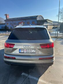 Audi Q7 - 2