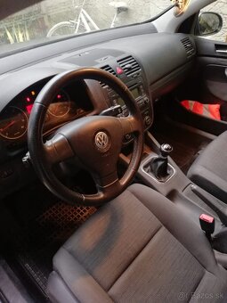 Volkswagen golf - 2